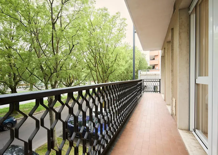 New Elegant Apartment In Milan